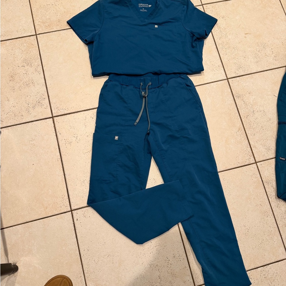 Fabletics Blue scrub